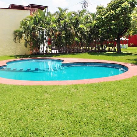 Preciosa Casa Palmera En Cuernavaca Con Alberca, Wifi, Tv Y Cocina Para Fin De Semana, Descanso, Vacaciones O Home Office Emiliano Zapata  Buitenkant foto