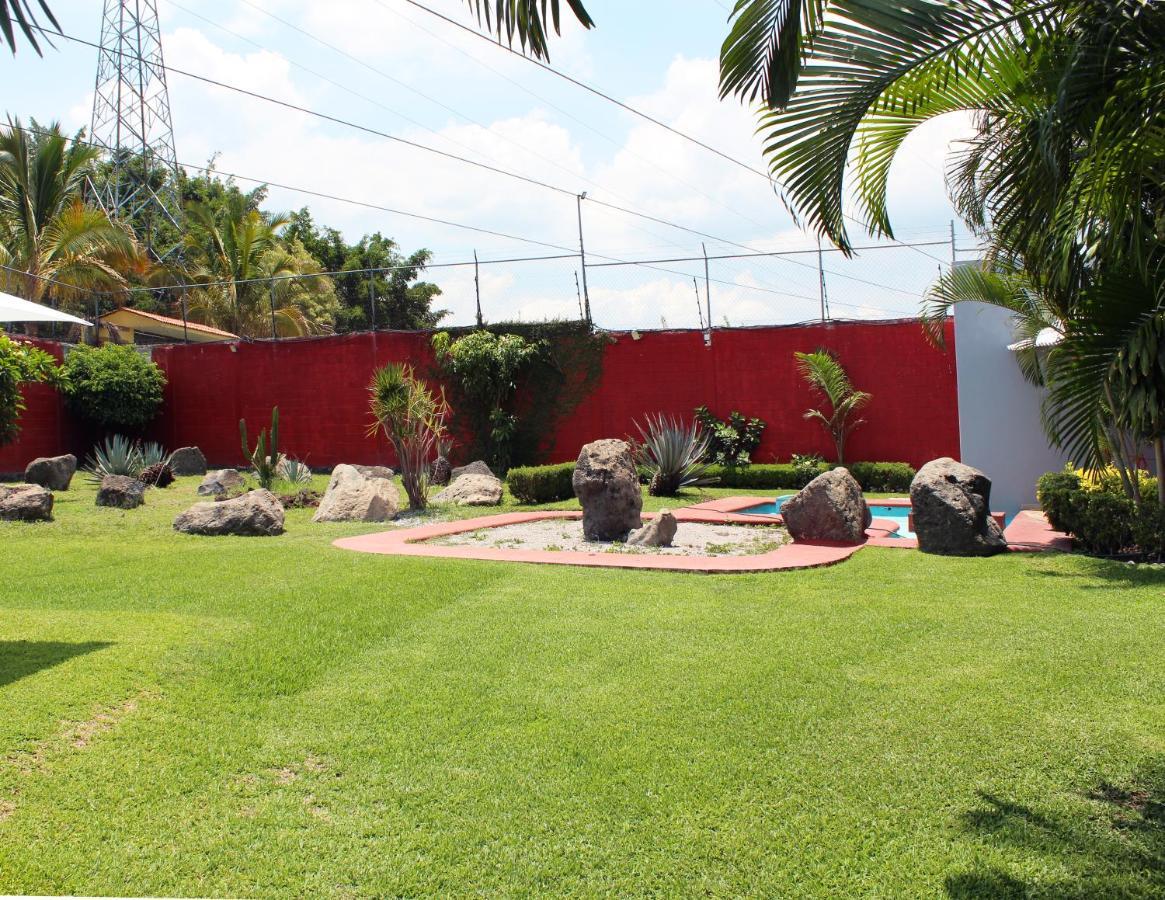 Preciosa Casa Palmera En Cuernavaca Con Alberca, Wifi, Tv Y Cocina Para Fin De Semana, Descanso, Vacaciones O Home Office Emiliano Zapata  Buitenkant foto
